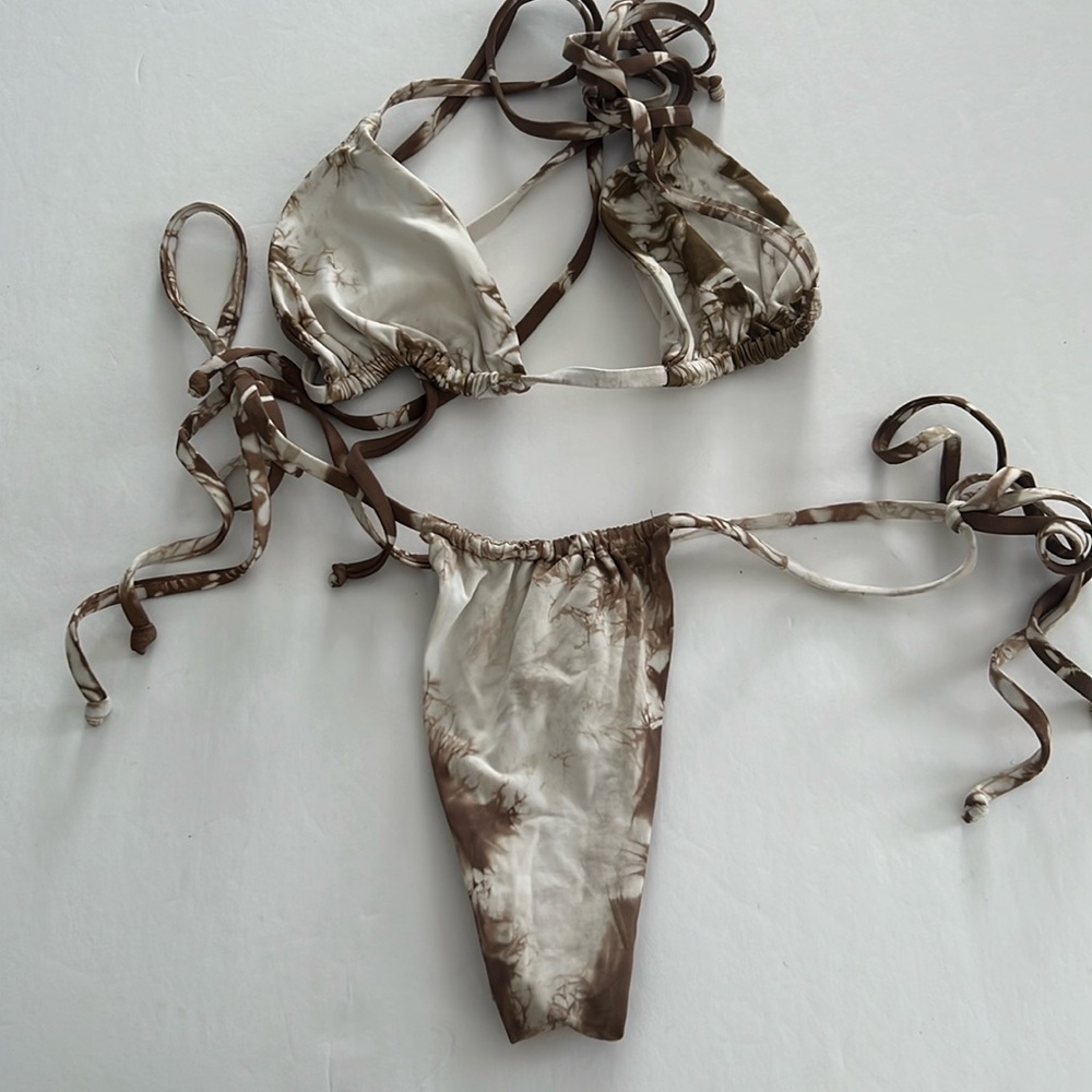 Frankie’s Bikinis